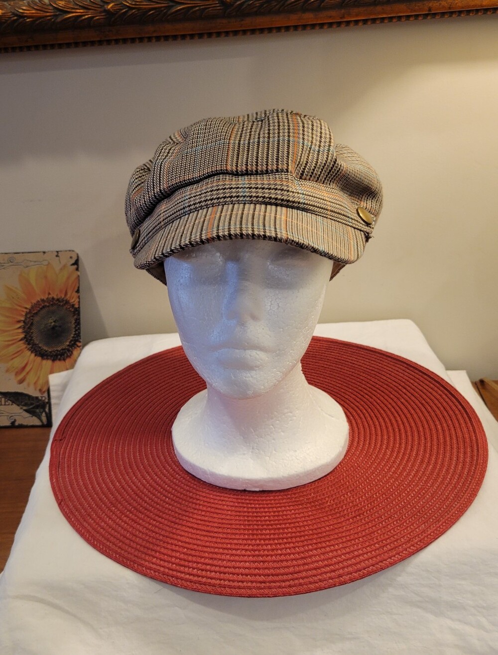 👝EUC~ Ladies Newsboy Style Cap- Multi Color